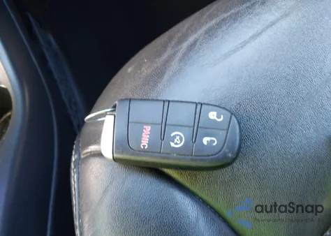 2017 Dodge Journey Crossroad Plus z USA, uszkodzony, nr VIN 3C4PDCGB5HT547582